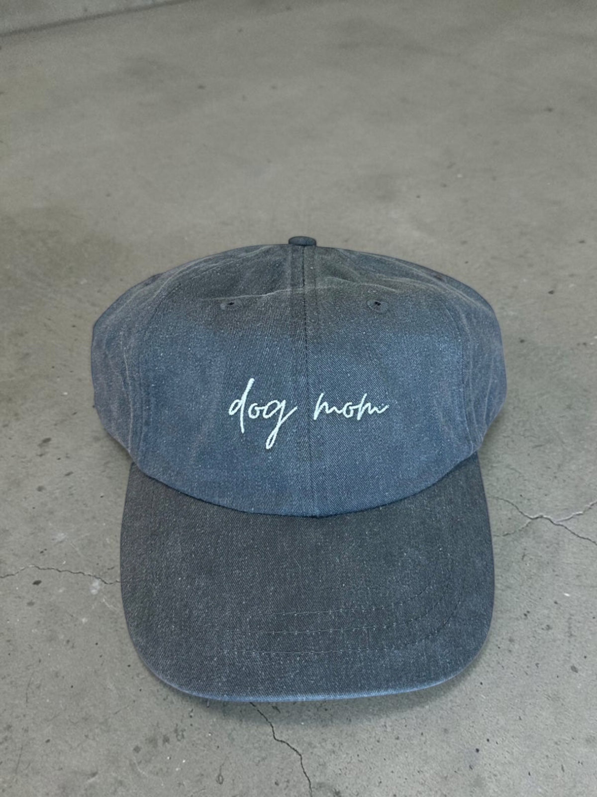 Dog Mom Baseball Cap