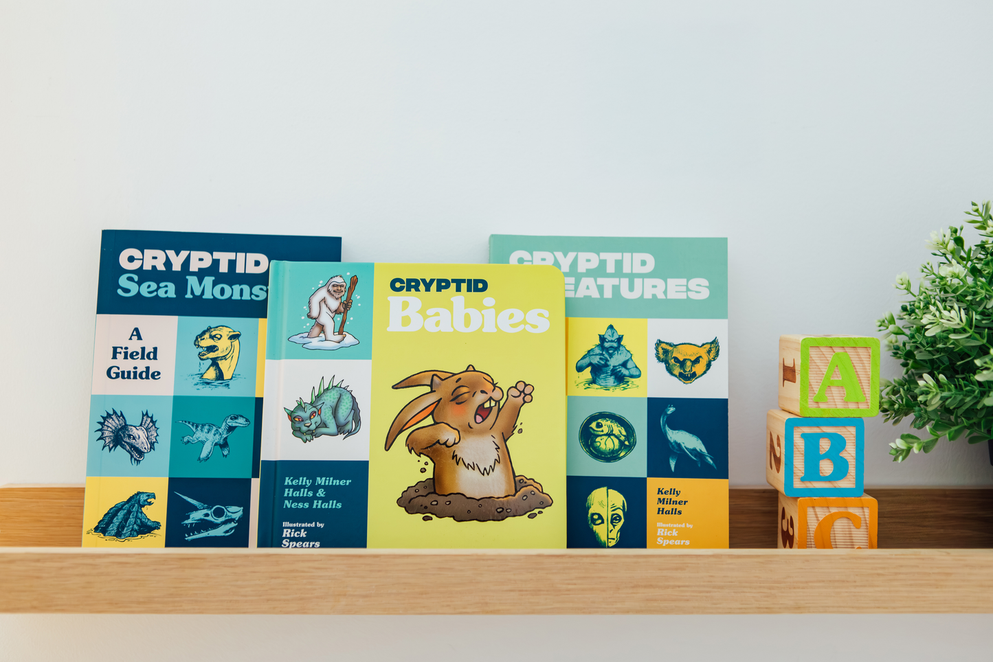 Cryptid Creatures: A Field Guide to 50 Fascinating Beasts