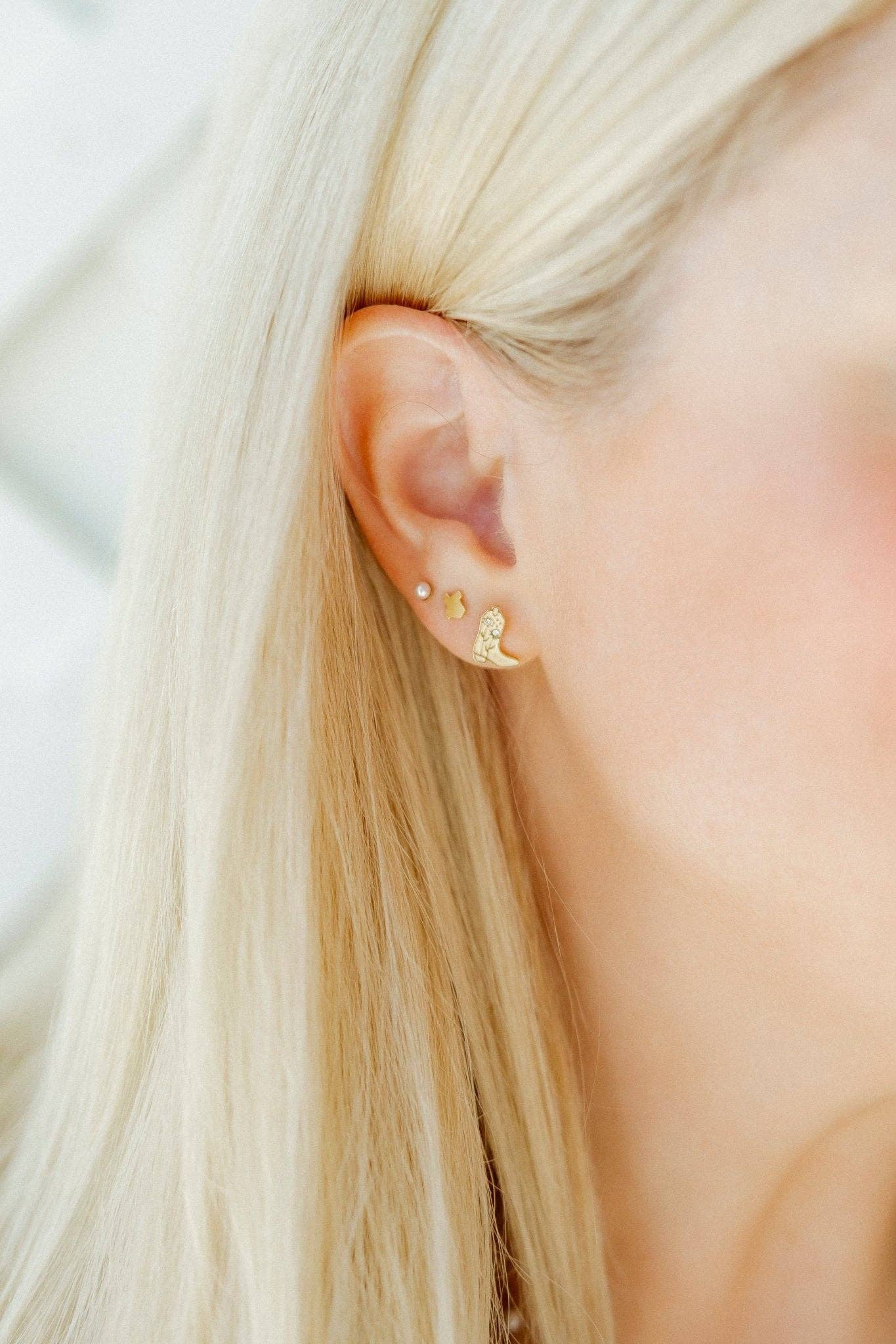 Screwback Stud Earrings - Petite Texas Gold