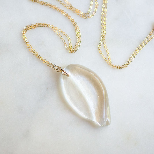 65b2bb63f348b87cbe1f70aa_1005-ga-petal-necklace-3011_1784397434872.jpg
