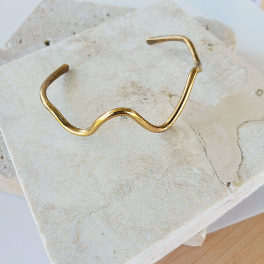 Wave Cuff - Brass - 1