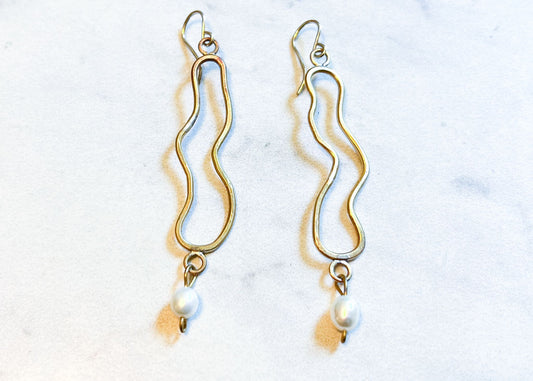 Brass Squiggle Pearl Earrings - 1