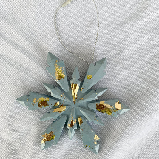 Pointy Snowflake Ornament with Gold Accent - Large - 1