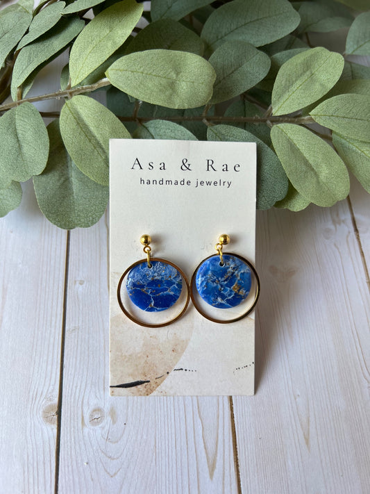 Circle dangle w gold ring - 1