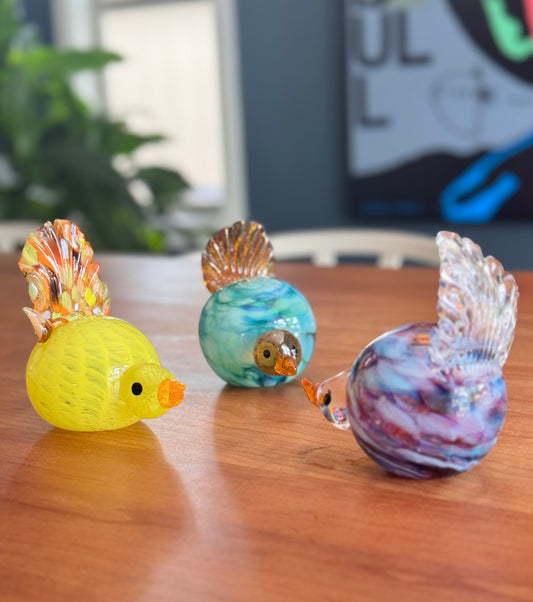 Sculpture- Flirty Birds, glass