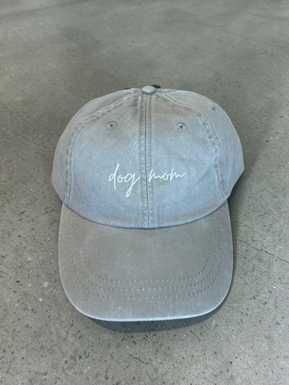 Dog Mom Baseball Cap