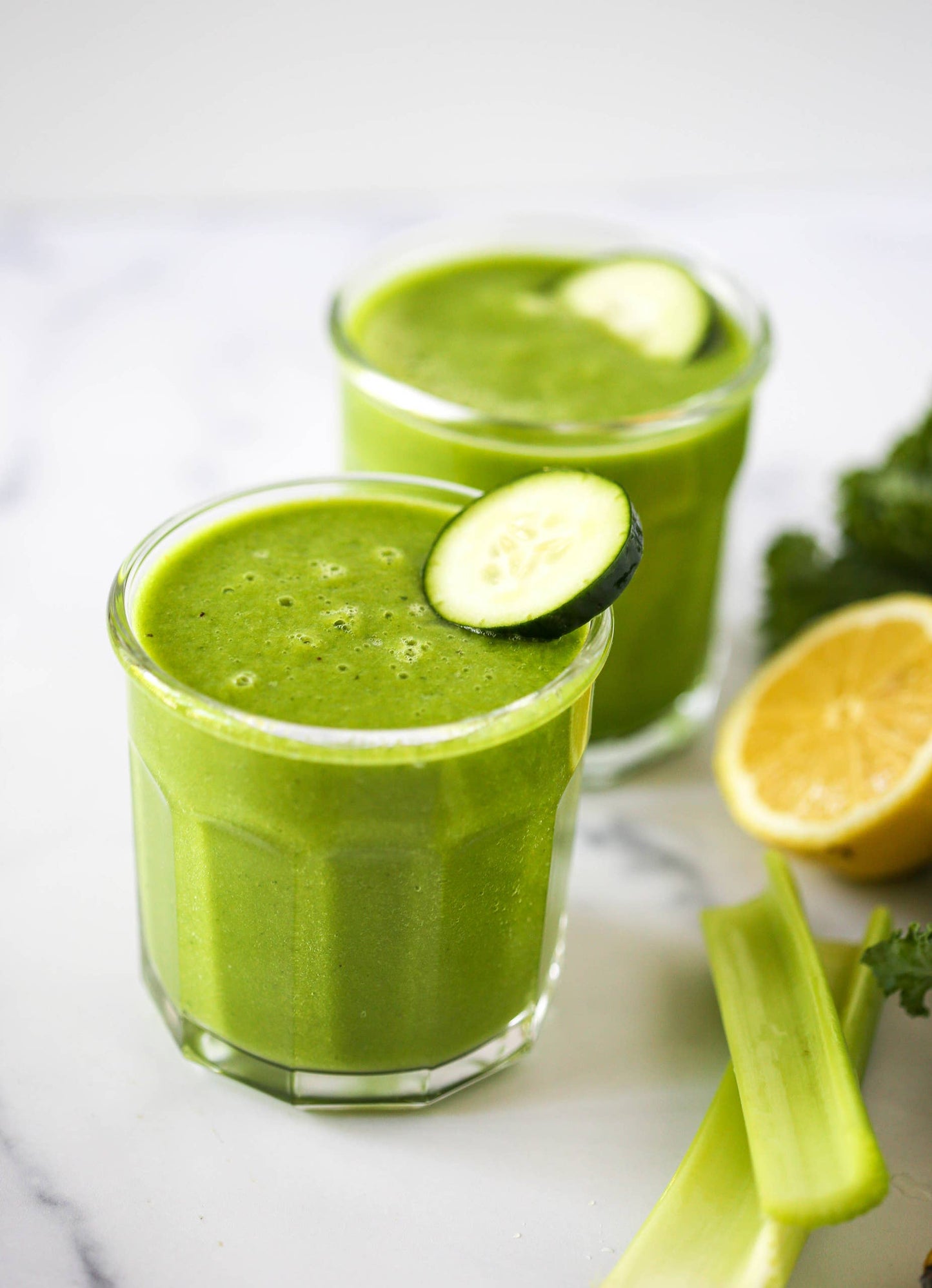 The Plant-Based Cookbook for Women (Gifts for Women)