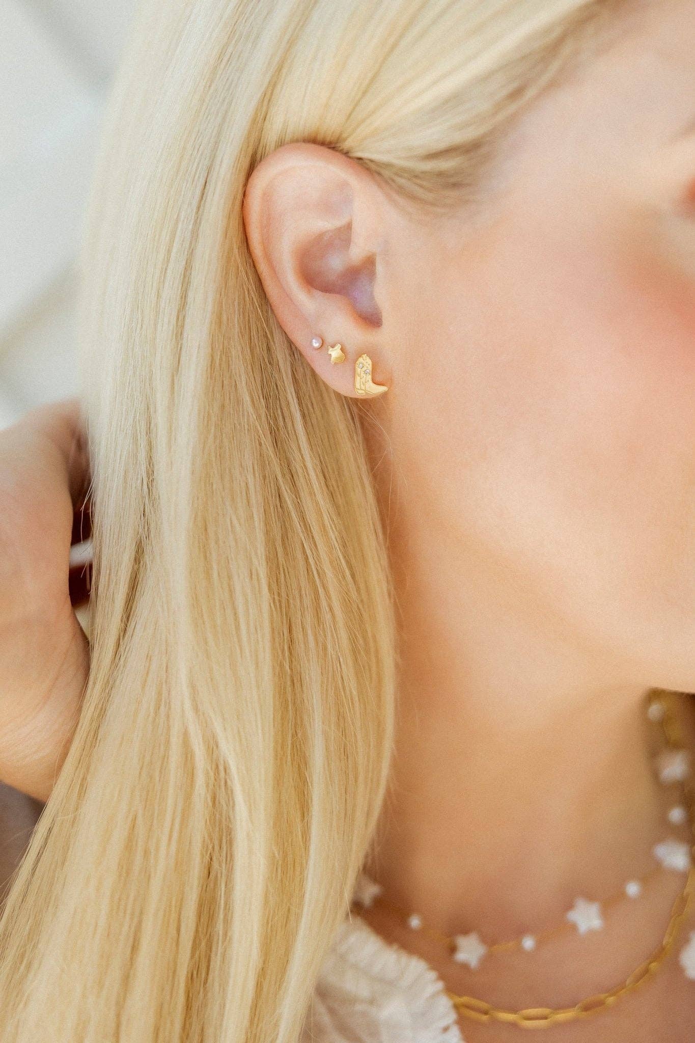Screwback Stud Earrings - Daisy Cowgirl Boot Gold
