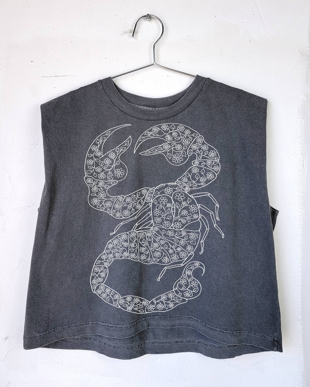 Scorpion Joan Heavyweight Muscle Tee