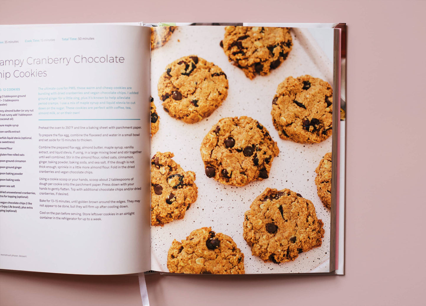 The Plant-Based Cookbook for Women (Gifts for Women)